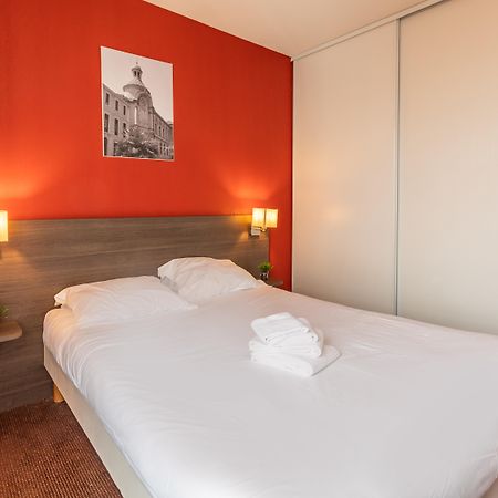 Comfort Aparthotel Nimes Centre Zewnętrze zdjęcie
