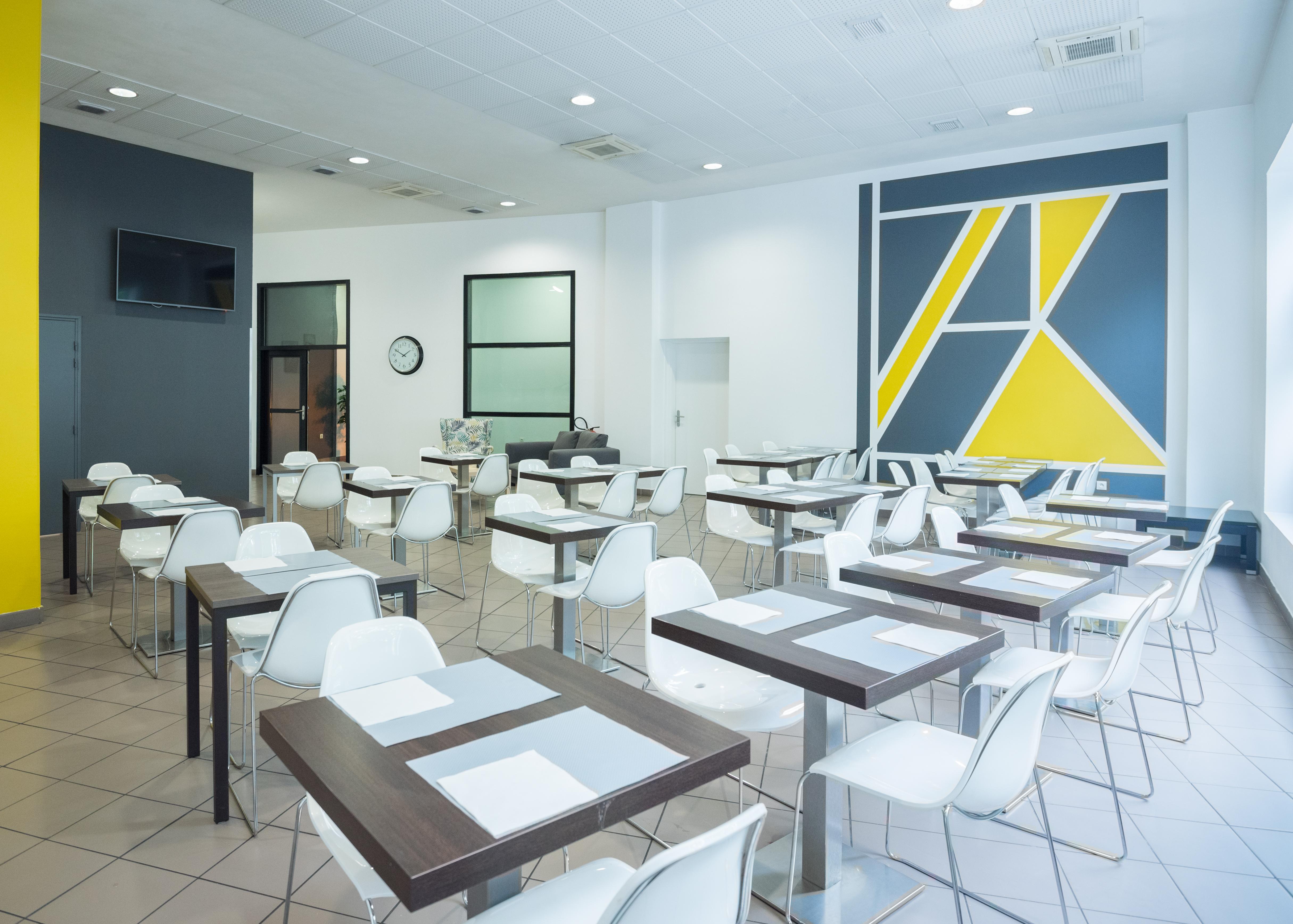Comfort Aparthotel Nimes Centre Zewnętrze zdjęcie