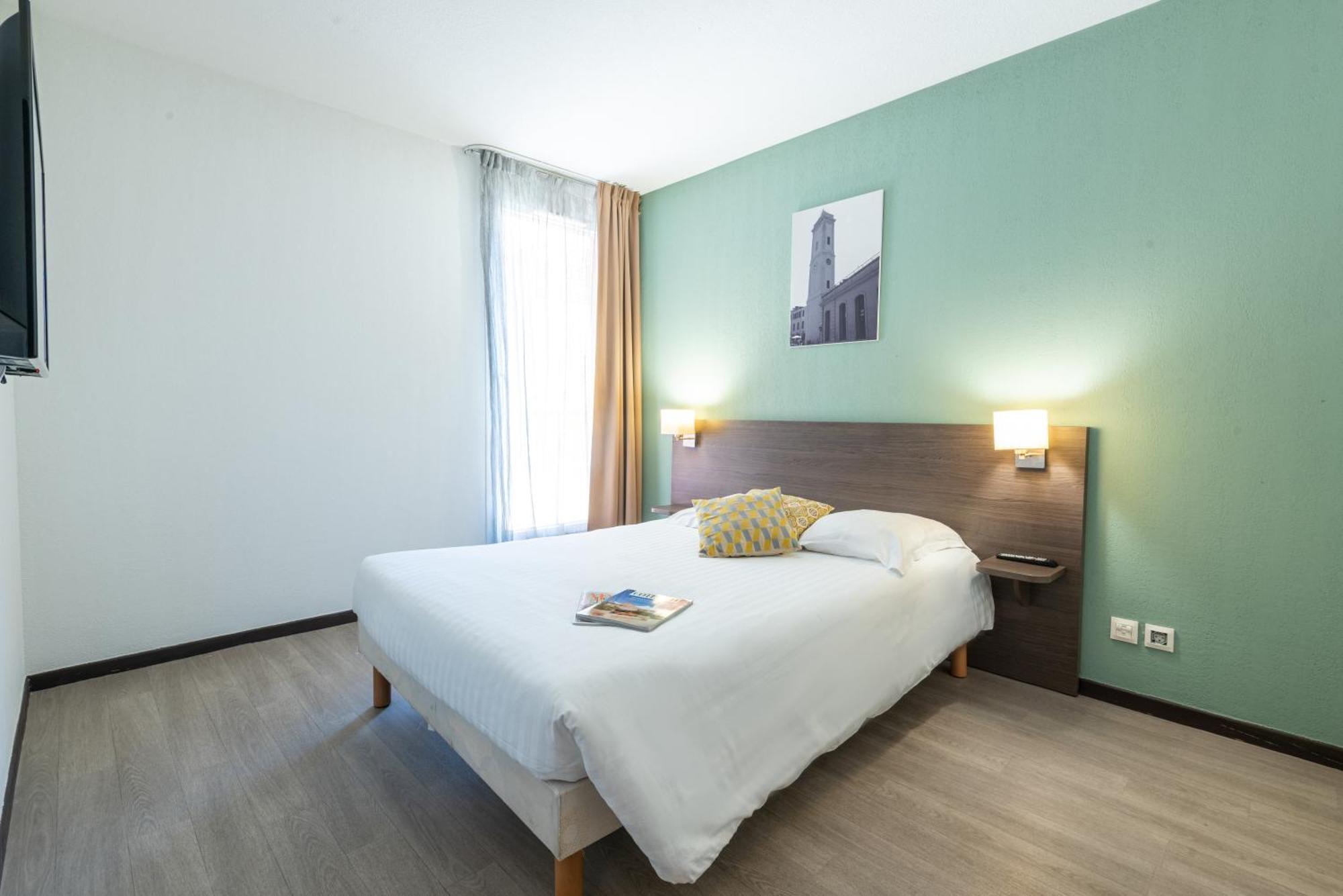 Comfort Aparthotel Nimes Centre Zewnętrze zdjęcie