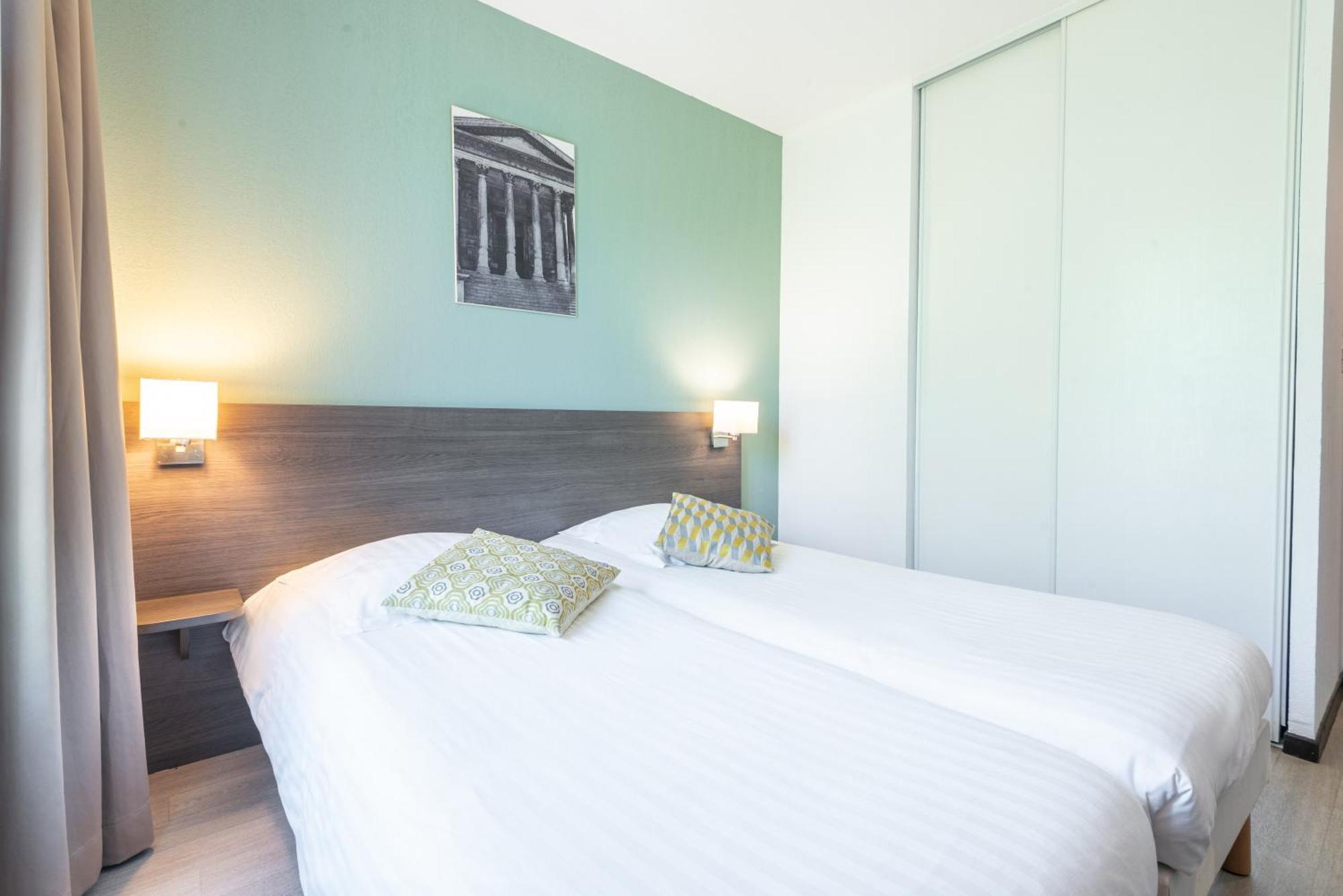 Comfort Aparthotel Nimes Centre Zewnętrze zdjęcie