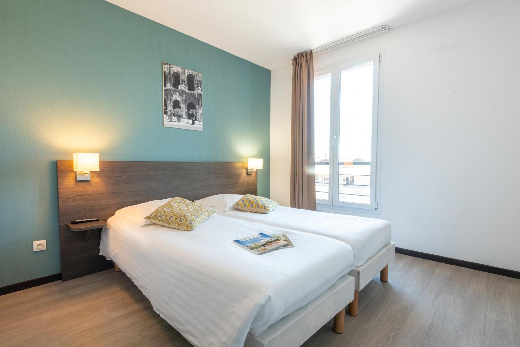 Comfort Aparthotel Nimes Centre Zewnętrze zdjęcie