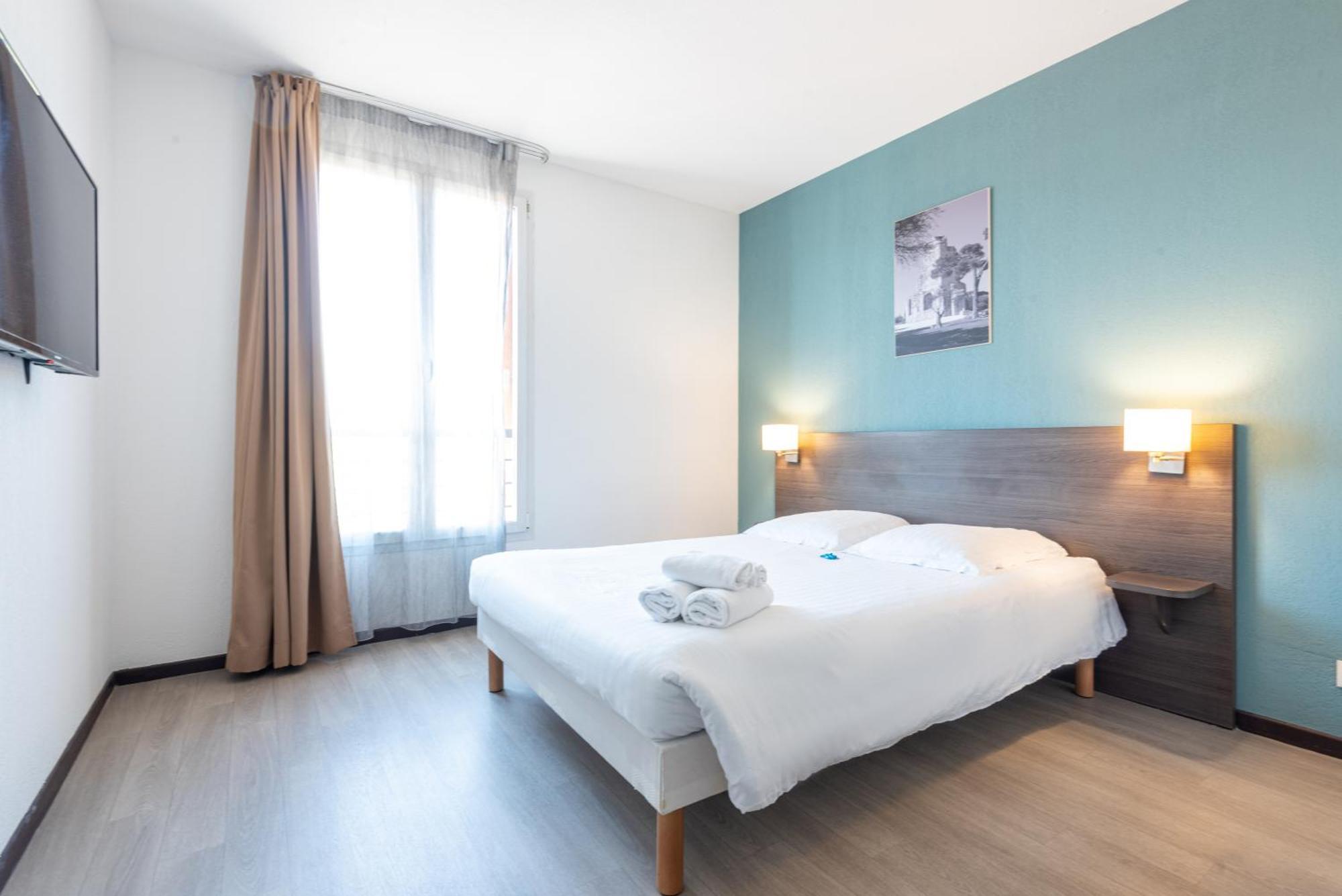 Comfort Aparthotel Nimes Centre Zewnętrze zdjęcie