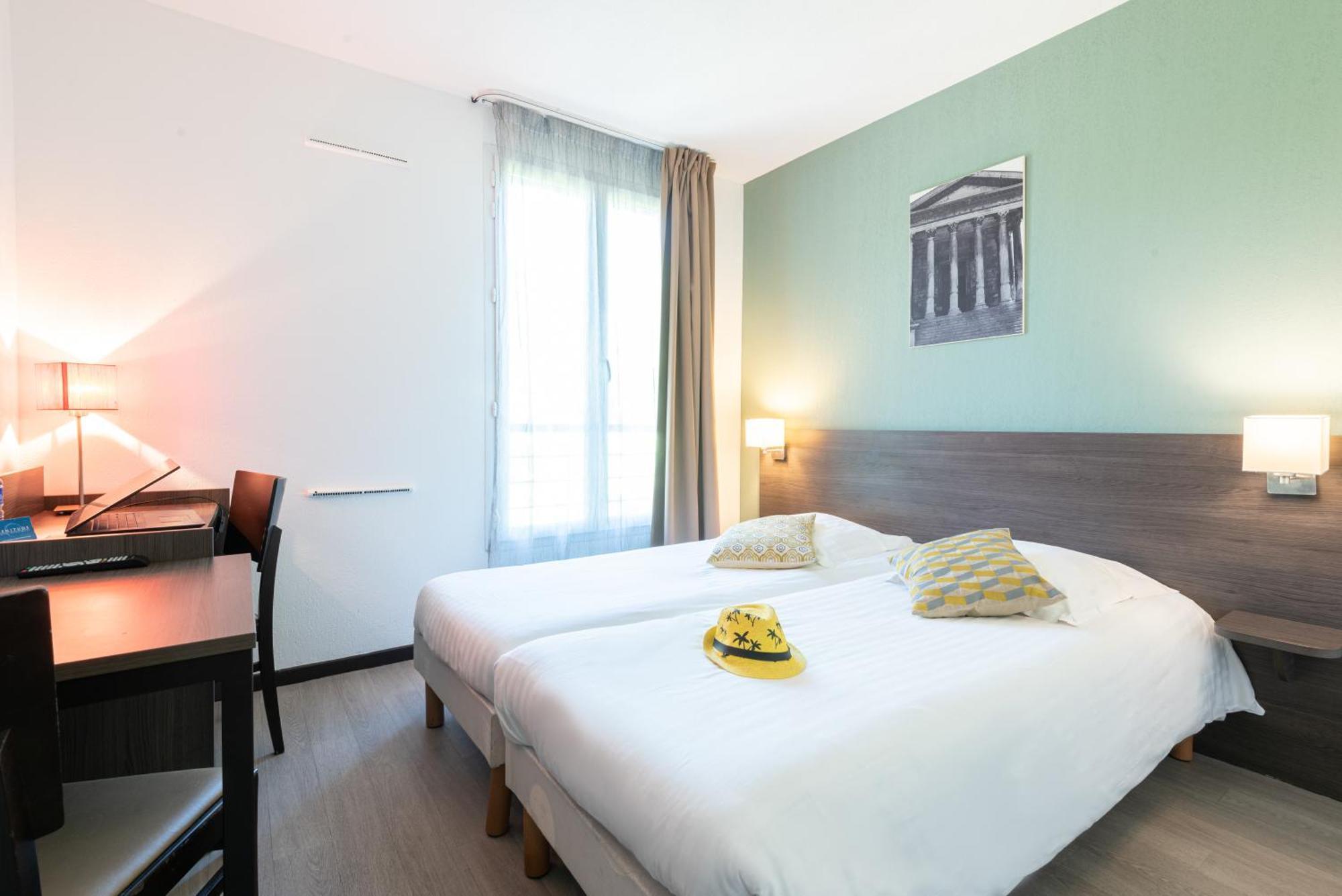 Comfort Aparthotel Nimes Centre Zewnętrze zdjęcie